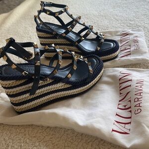 Valentino Rockstud Wedge Sandals With Calfskin Straps NW/TB size36
